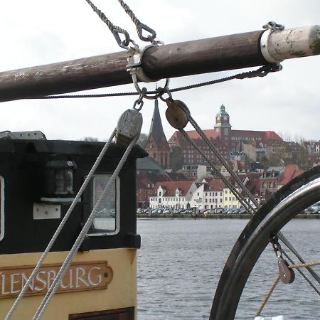 Ferienwohnung In Weisser Villa Am Kliff Flensburg Luaran gambar