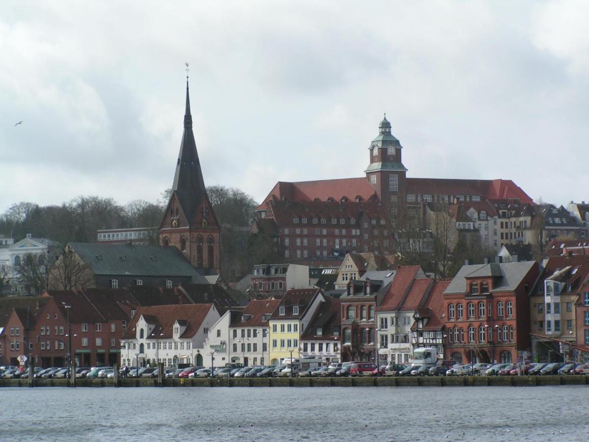 Ferienwohnung In Weisser Villa Am Kliff Flensburg Luaran gambar